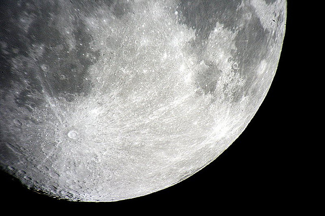 Moon, please don't go!